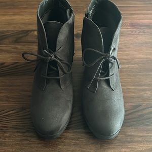 Merona lace up gray suede wedge booties 8.5M